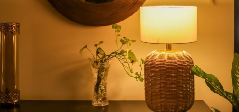 Table lamp for bedroom
