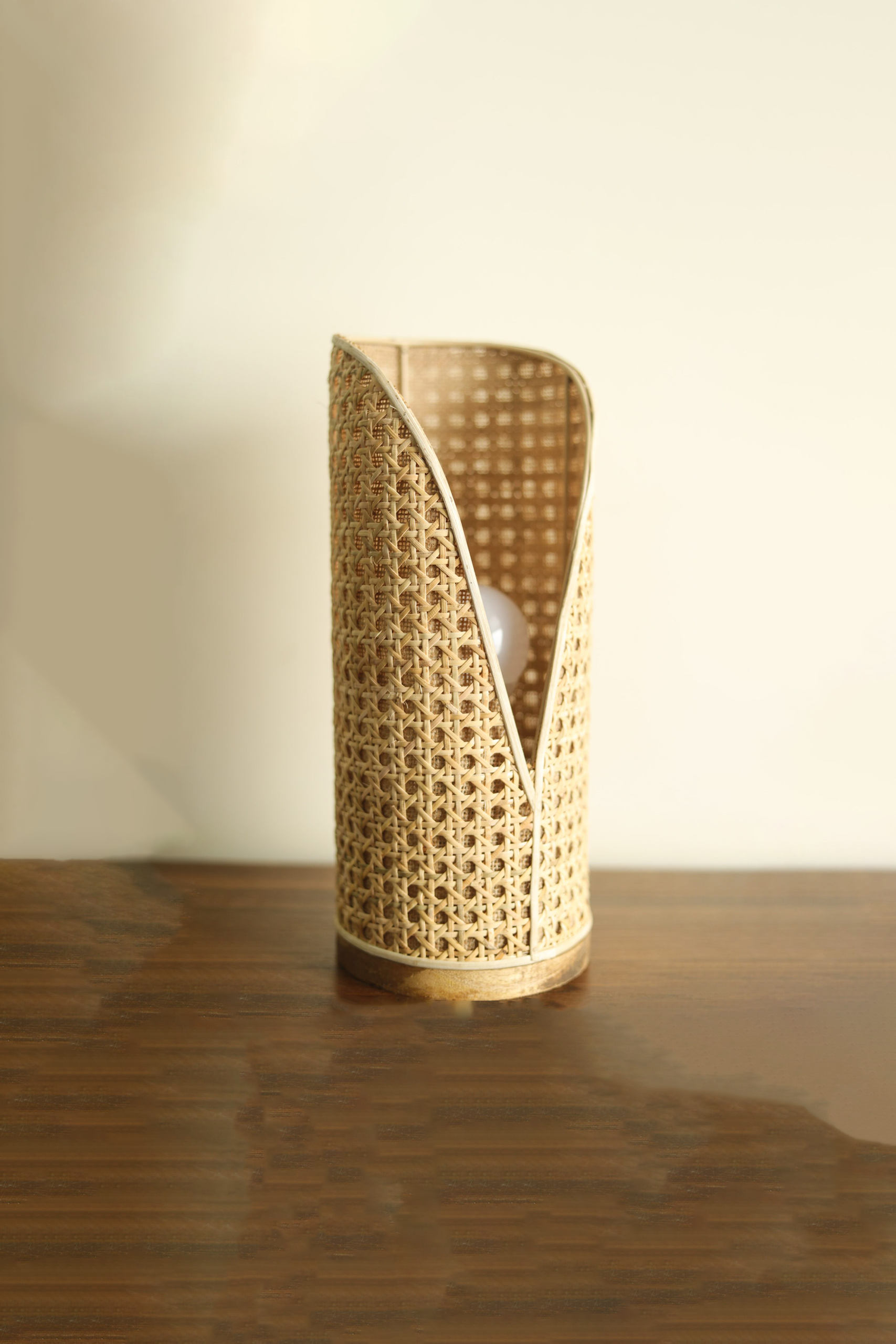 Cupid - Table Lamp
